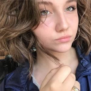 Meet your Posher, Kaitlyn